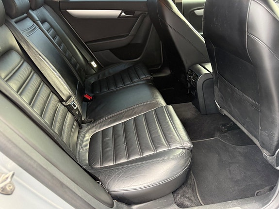 Volkswagen Passat Alltrack 16 of 21
