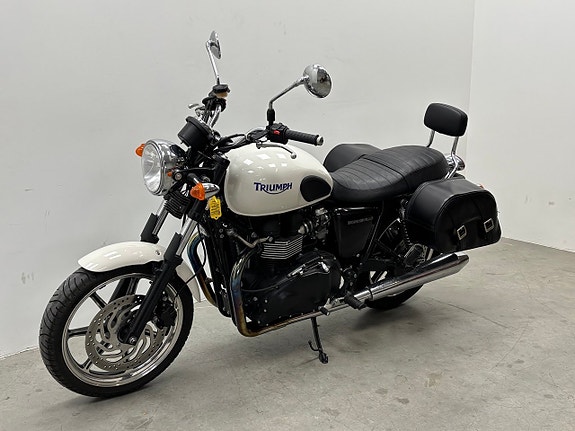 Triumph Bonneville 5 of 6