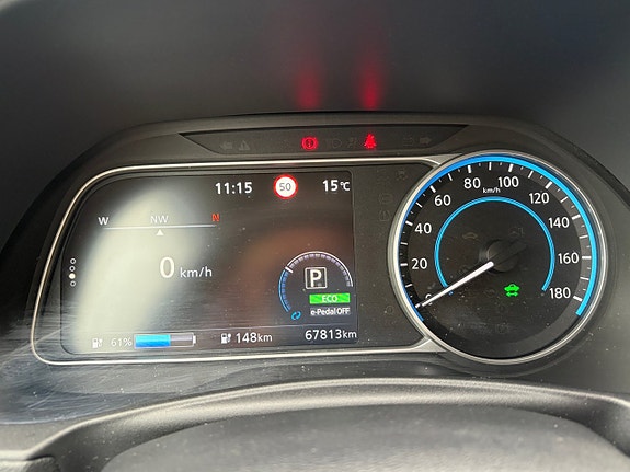 Nissan Leaf 13 of 17