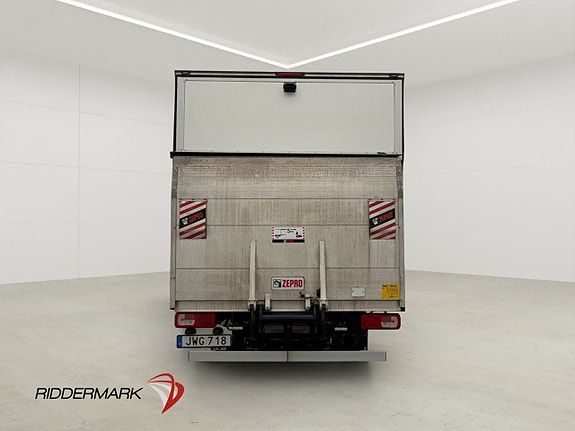 Volkswagen Crafter 8 of 30