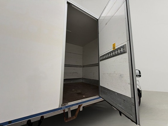 Volkswagen Crafter 11 of 30