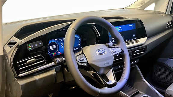 Ford Transit Connect 9 of 12