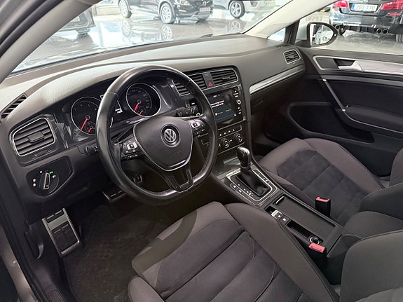 Volkswagen Golf Alltrack 15 of 21