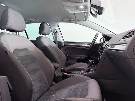 Volkswagen Golf Alltrack 12 of 21