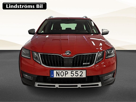 Skoda Octavia Scout 8 of 19