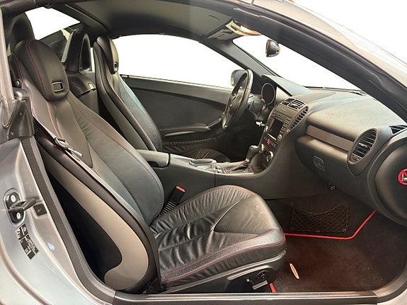 Mercedes-Benz SLK350 14 of 19