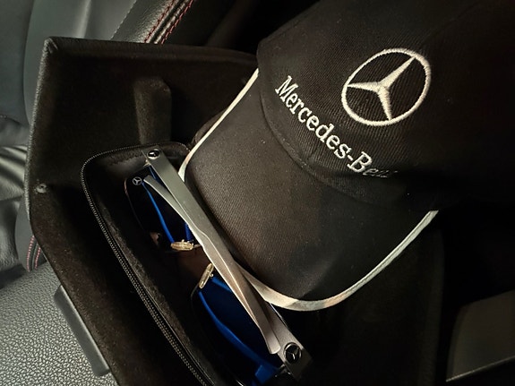 Mercedes-Benz SLK350 18 of 19