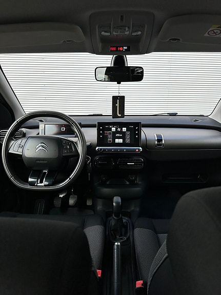 Citroen C4 Cactus 3 of 3