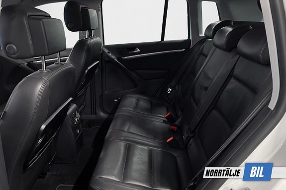 Volkswagen Tiguan 12 of 18