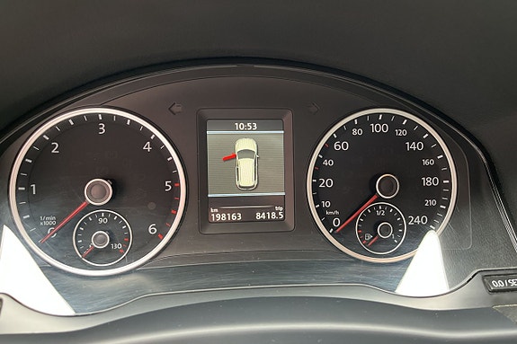Volkswagen Tiguan 13 of 18