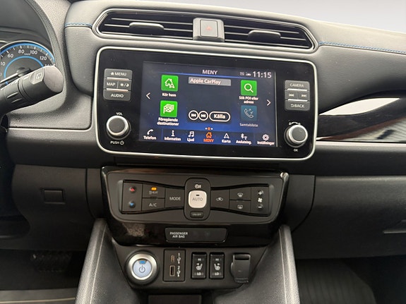 Nissan Leaf 13 of 17
