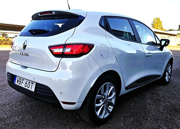 Renault Clio 5 of 12