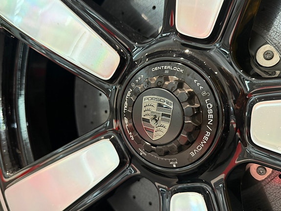 Porsche 911 Turbo S 26 of 26