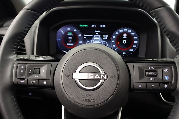 Nissan X-Trail 18 of 22