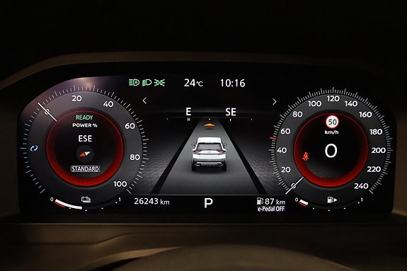 Nissan X-Trail 8 of 22
