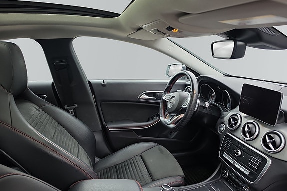 Mercedes-Benz CLA200 8 of 10