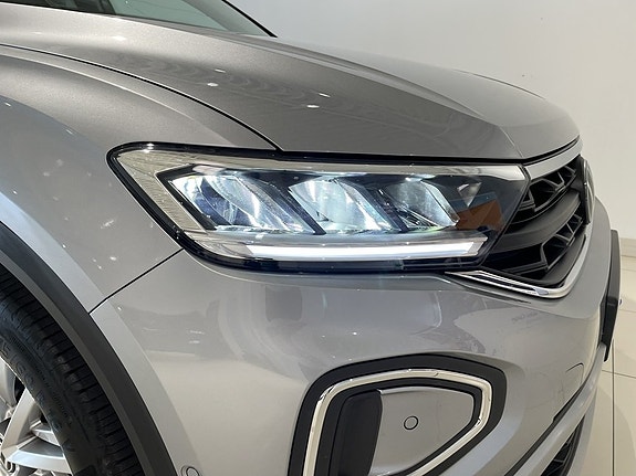 Volkswagen T-Roc 5 of 29