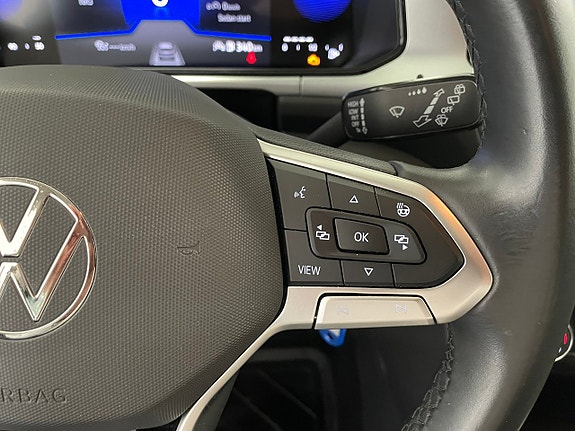 Volkswagen T-Roc 23 of 29
