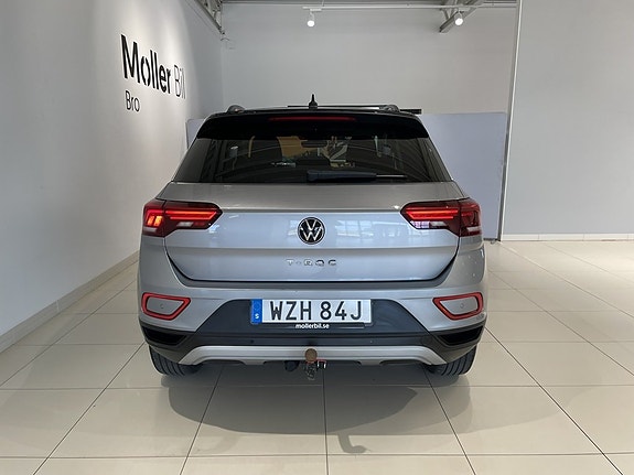 Volkswagen T-Roc 11 of 29
