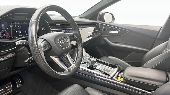 Audi Q8 7 of 13