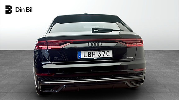 Audi Q8 5 of 13