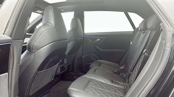 Audi Q8 12 of 13