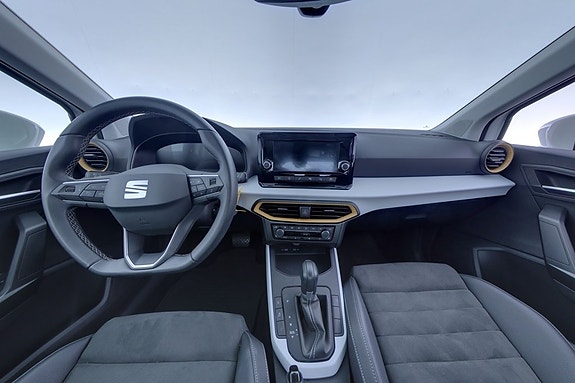 Seat Arona 7 of 21
