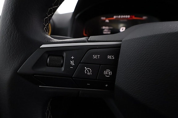 Seat Arona 14 of 21