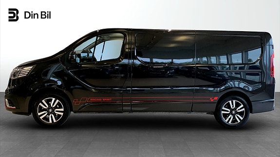Renault Trafic 2 of 17