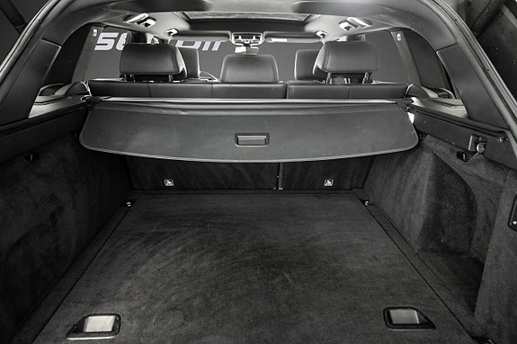Land Rover Range Rover Sport 8 of 21