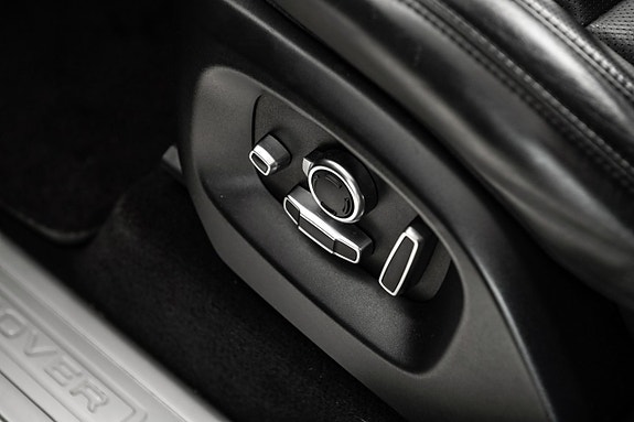 Land Rover Range Rover Sport 15 of 21