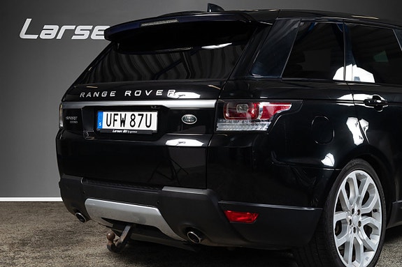 Land Rover Range Rover Sport 18 of 21