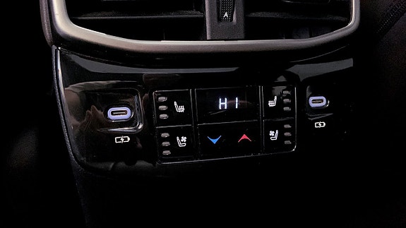 Lexus RX350h 14 of 17