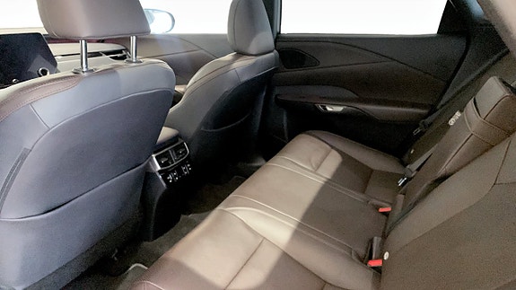 Lexus RX350h 11 of 17