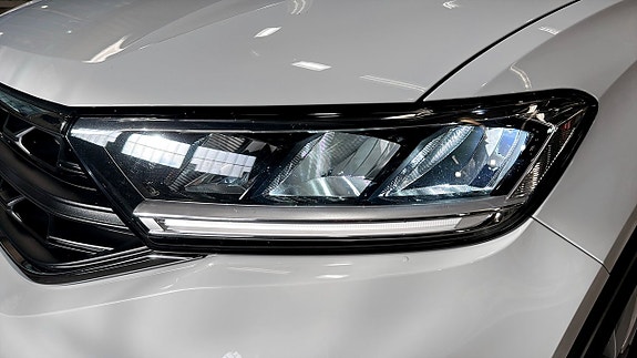 Volkswagen T-Roc 15 of 20