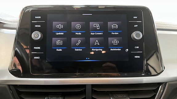 Volkswagen T-Roc 9 of 20