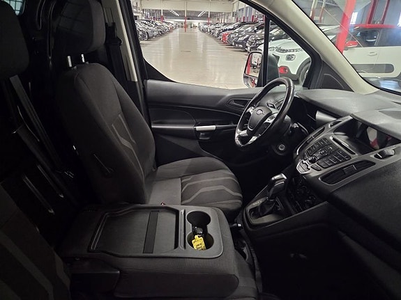 Ford Transit Connect 4 of 10