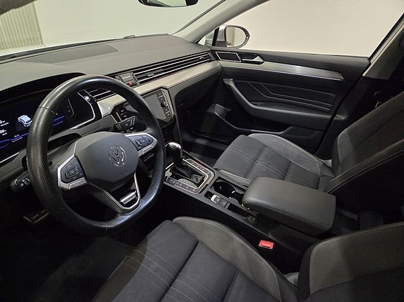 Volkswagen Passat Alltrack 10 of 10