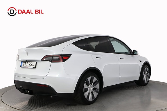 Tesla Model Y 6 of 25