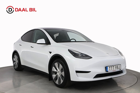 Tesla Model Y 3 of 25
