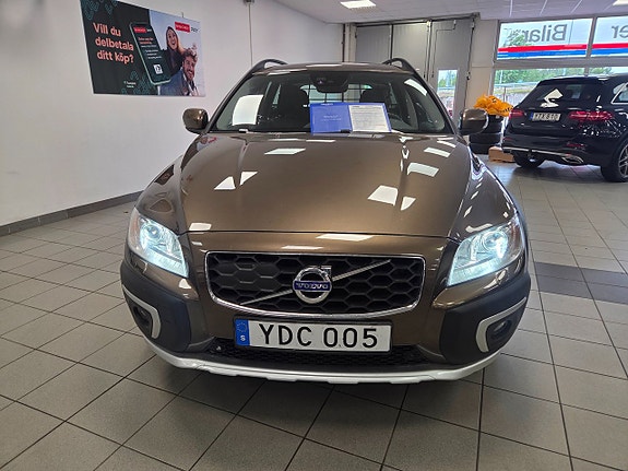 Volvo XC70 16 of 23