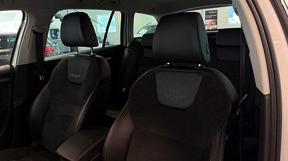 Skoda Octavia Scout 22 of 23