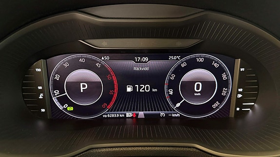 Skoda Octavia Scout 17 of 23