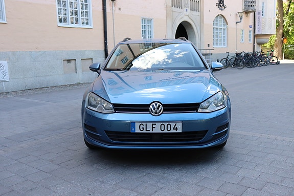 Volkswagen Golf VII 3 of 10