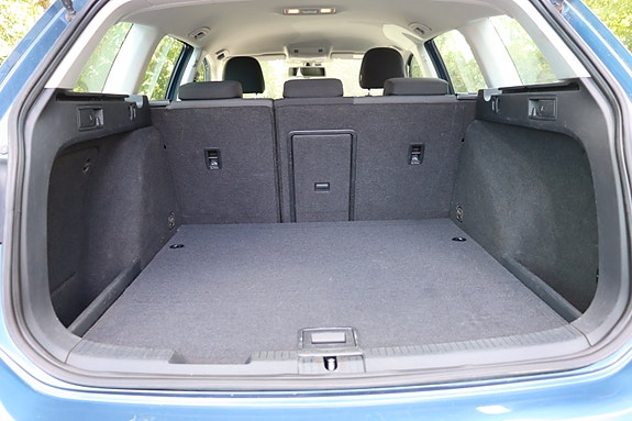 Volkswagen Golf VII 10 of 10