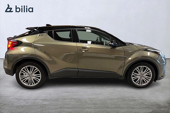 Toyota C-HR 18 of 21