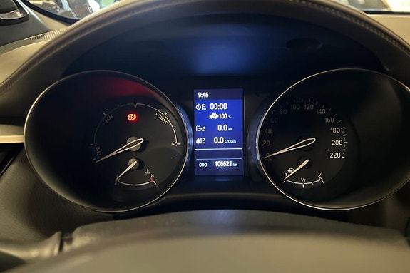 Toyota C-HR 16 of 21
