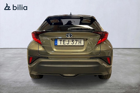 Toyota C-HR 5 of 21