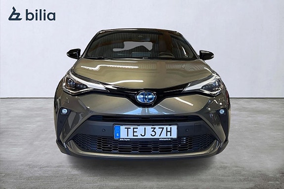 Toyota C-HR 6 of 21