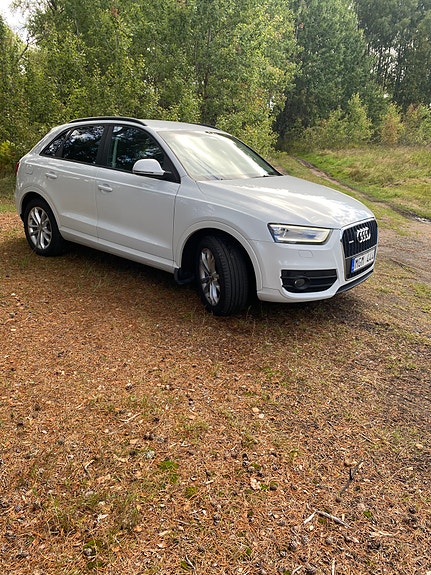 Audi Q3 3 of 6